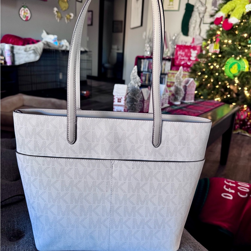 Elegant White Tote Bag